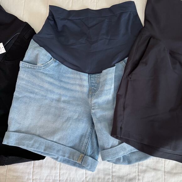 Old Navy Maternity Shorts Lot Of 4, One NWT, Denim And 2 Active Size 6 And Small - Picture 3 of 7